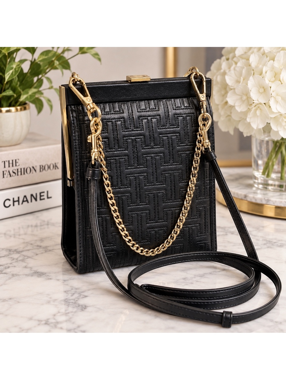 Vintage Halston Black Leather Crossbody Framed Bag Gold Chain Designer 7.5x5.5